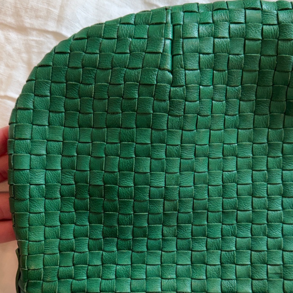Green Woven Shoulder Bag - Stylish Everyday Carry - Picture 7 of 11